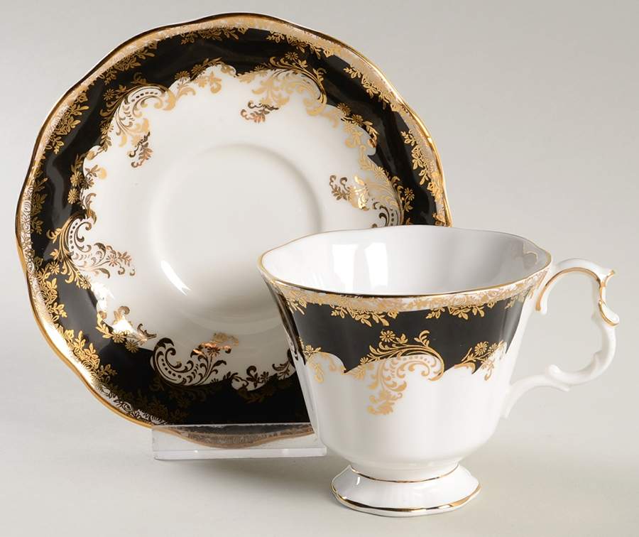 Regina Series Footed Cup & Saucer Set by Royal Albert-1