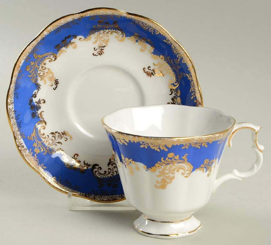 Regina Series Footed Cup & Saucer Set by Royal Albert-1