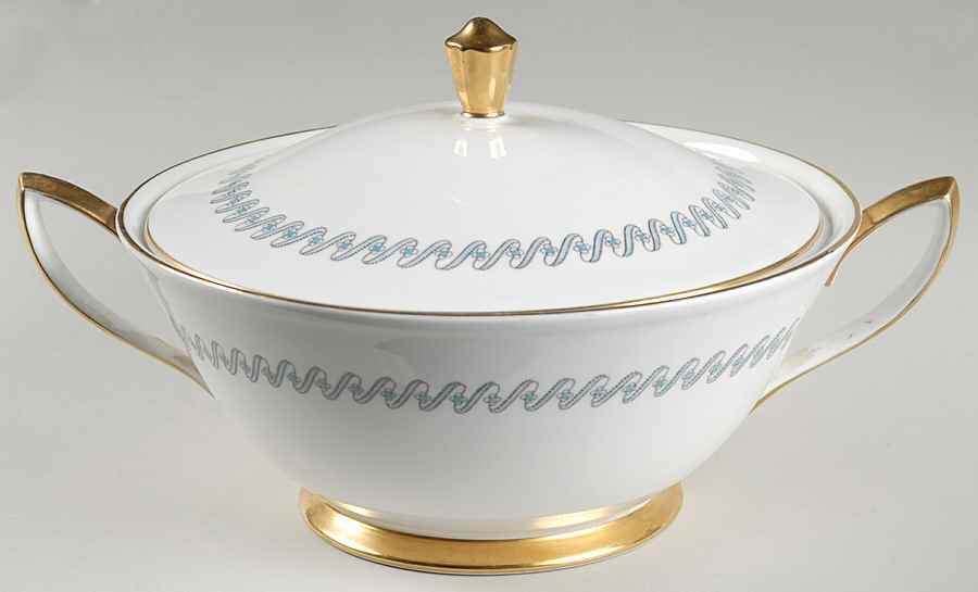Riviera Round Covered Vegetable by Royal Albert-1