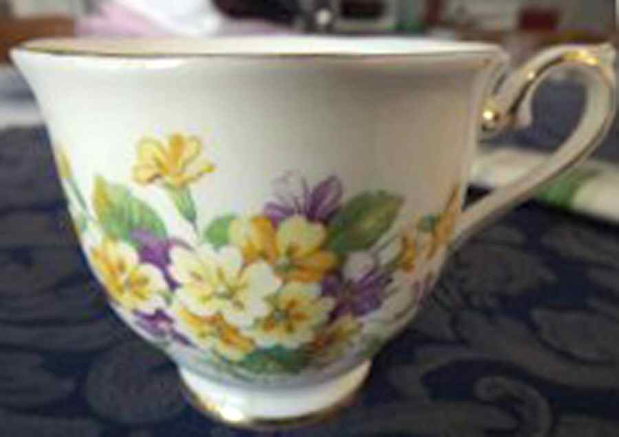 ROA11 Footed Cup by Royal Albert-1