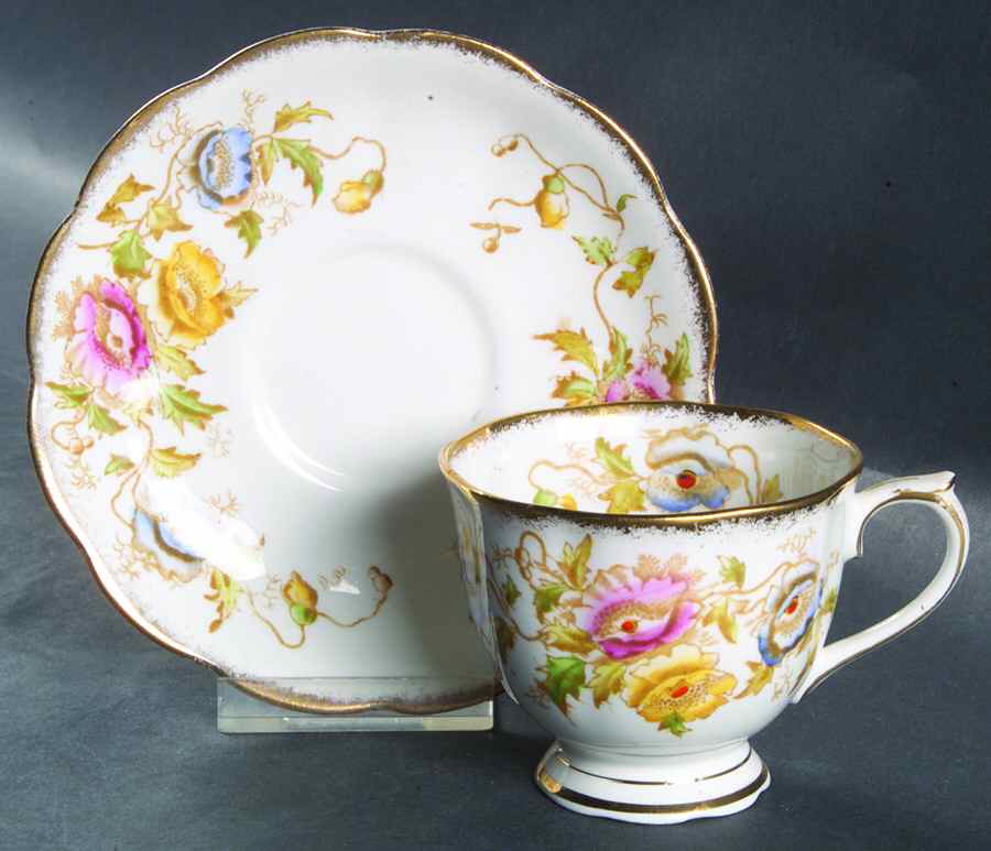 2583 Footed Cup & Saucer Set by Royal Albert-1