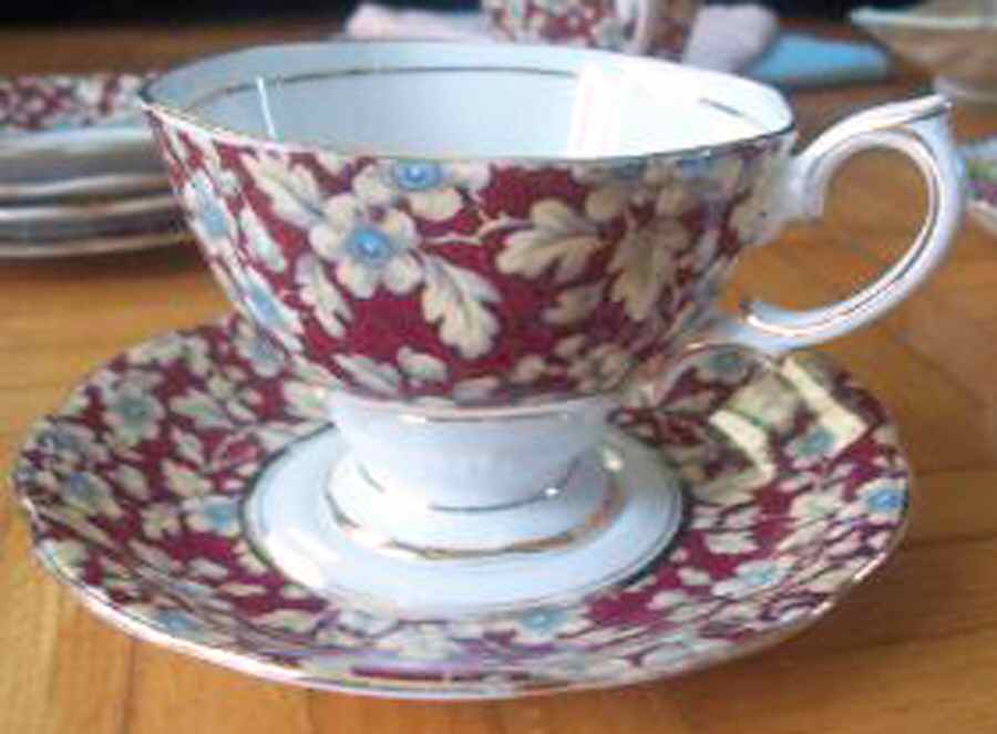 ROA22 Footed Cup & Saucer Set by Royal Albert-1