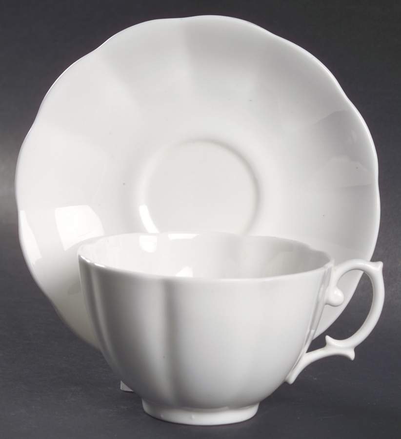 ROA23 Flat Cup & Saucer Set by Royal Albert-1