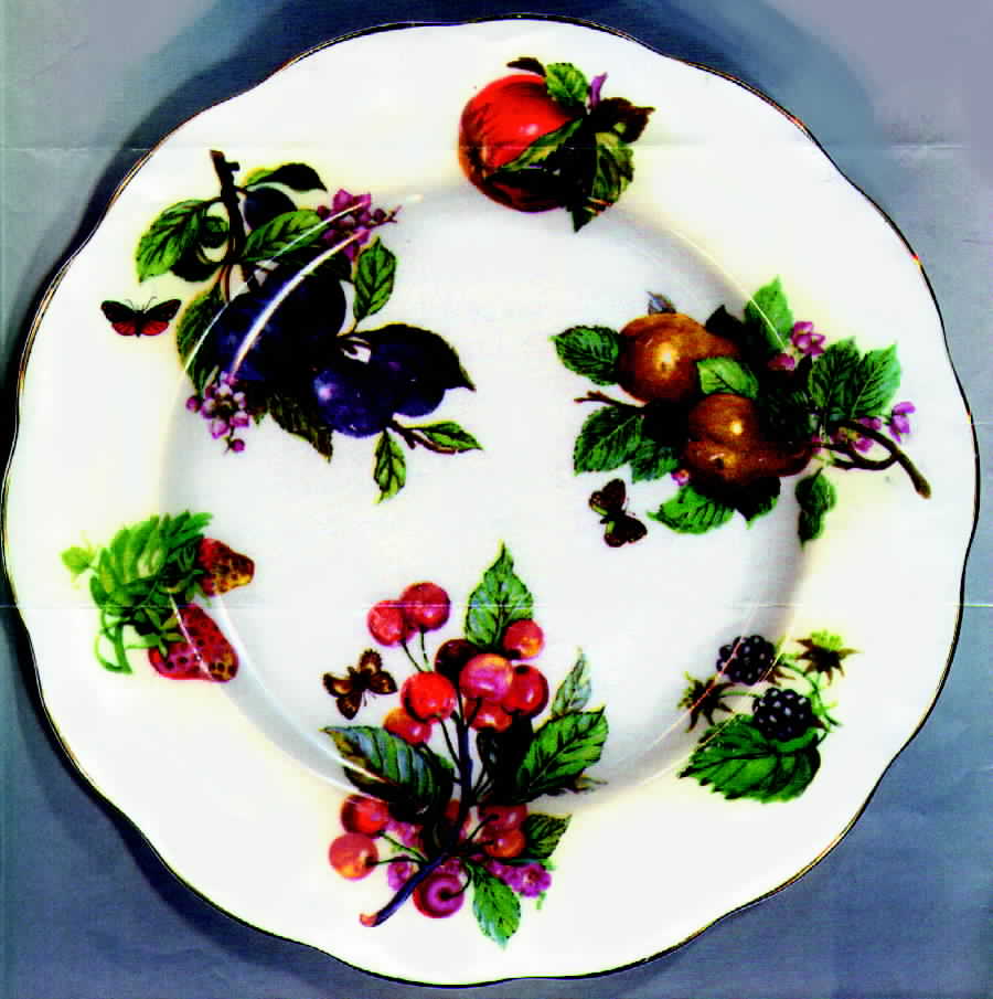 4425 Dinner Plate by Royal Albert-1