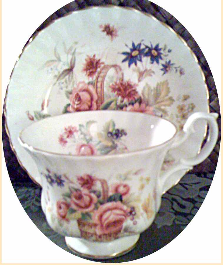 ROA32 Footed Cup & Saucer Set by Royal Albert-1