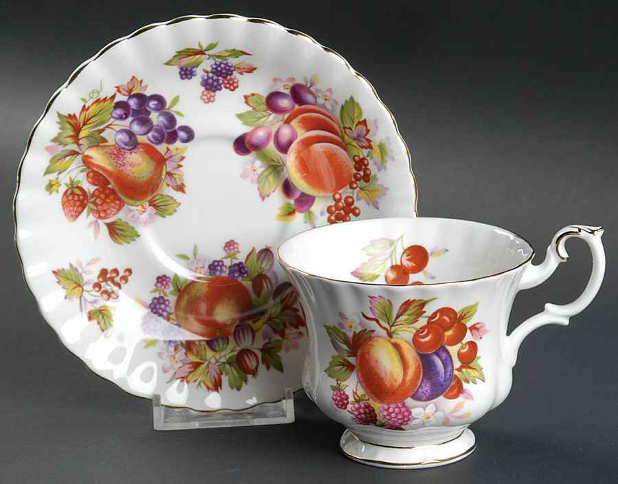 Roa4 Footed Cup & Saucer Set by Royal Albert-1