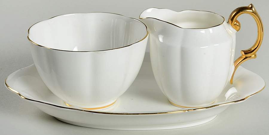 ROA8 Creamer & Open Sugar with Tray by Royal Albert-1