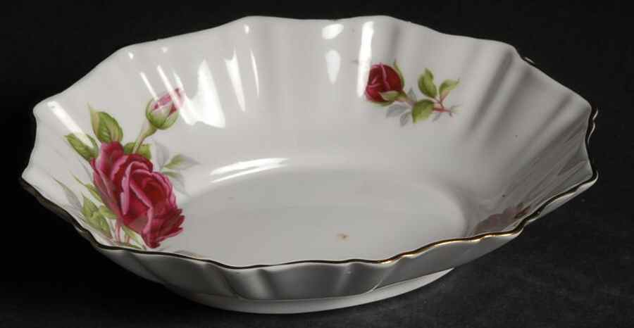 Royal Canadian Rose Oval Sweet Meat Dish by Royal Albert-1