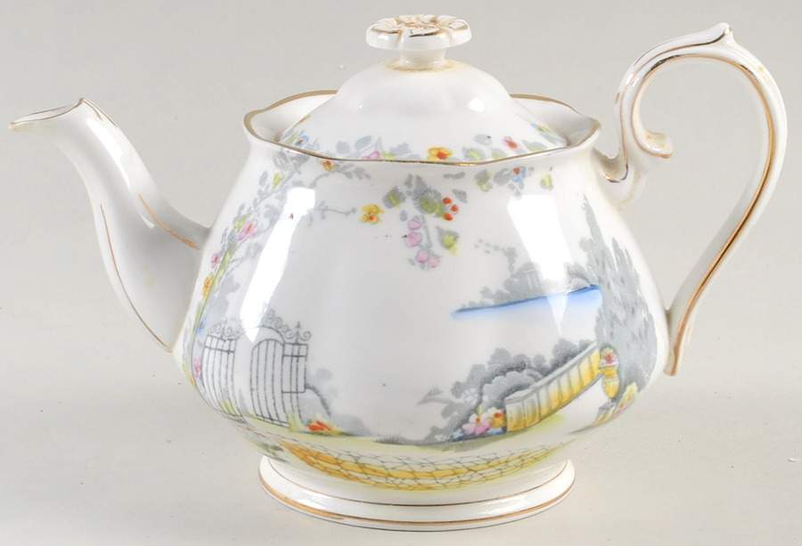 Rosedale Mini Teapot & Lid by Royal Albert-1
