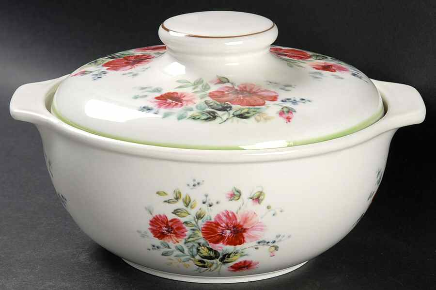 Rougefield 1.5 Qt Round Covered Casserole by Royal Albert-1