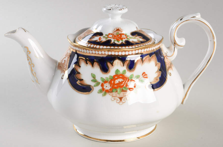 Royalty Teapot & Lid by Royal Albert-1