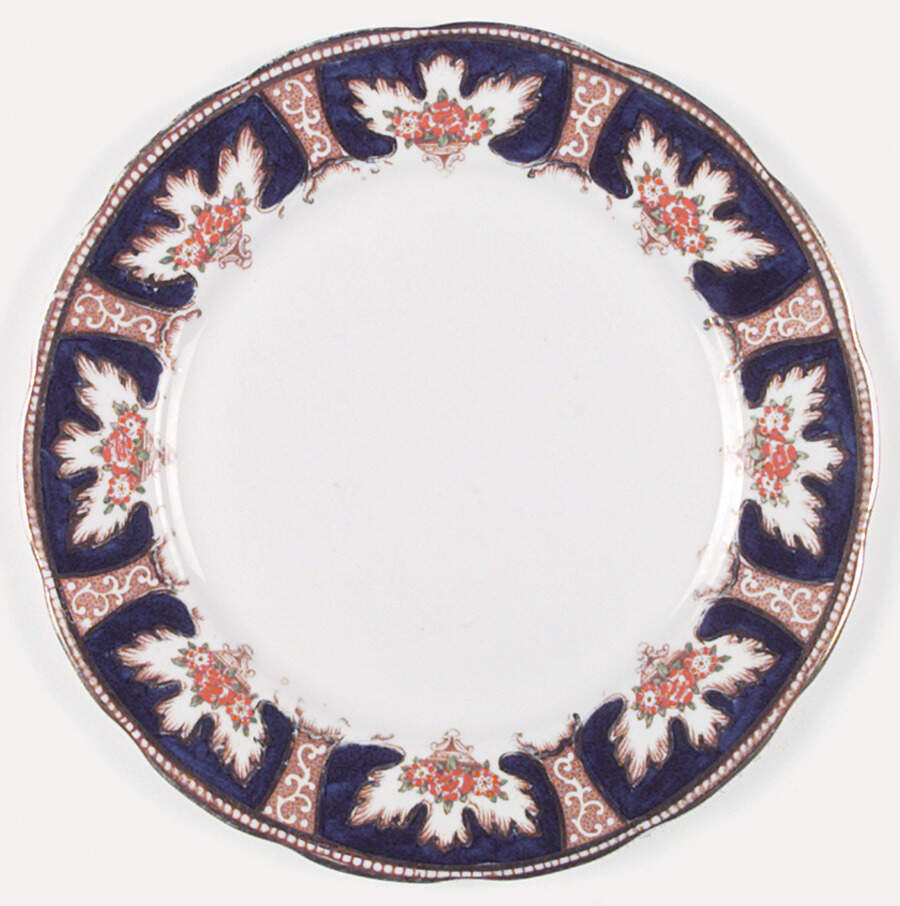 Royalty Dinner Plate by Royal Albert-1