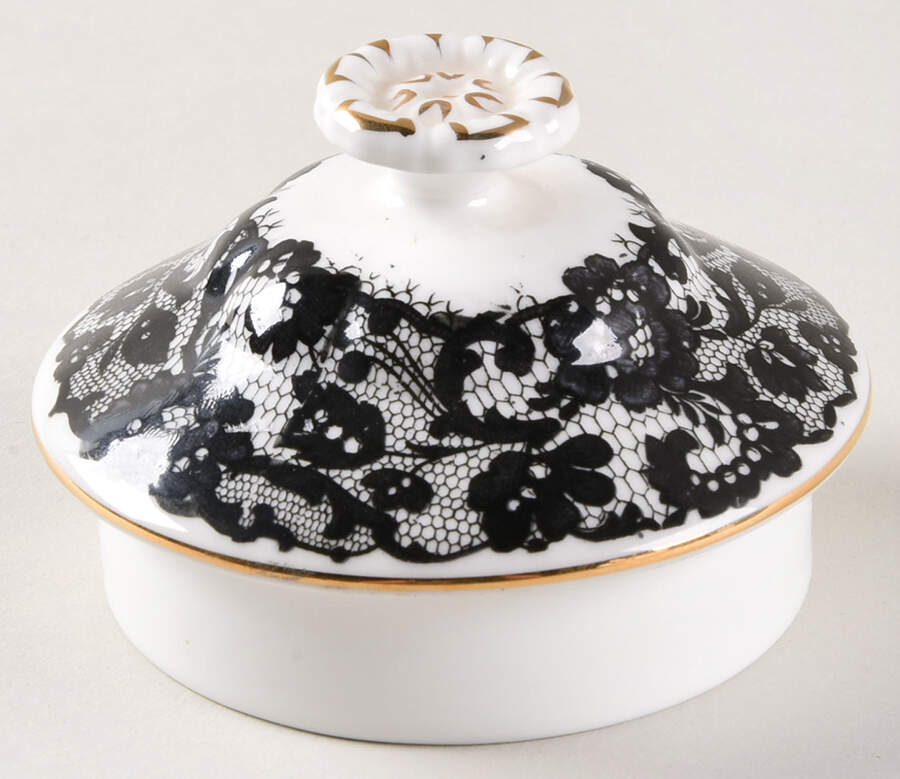 Senorita Lid for Small Teapot by Royal Albert-1