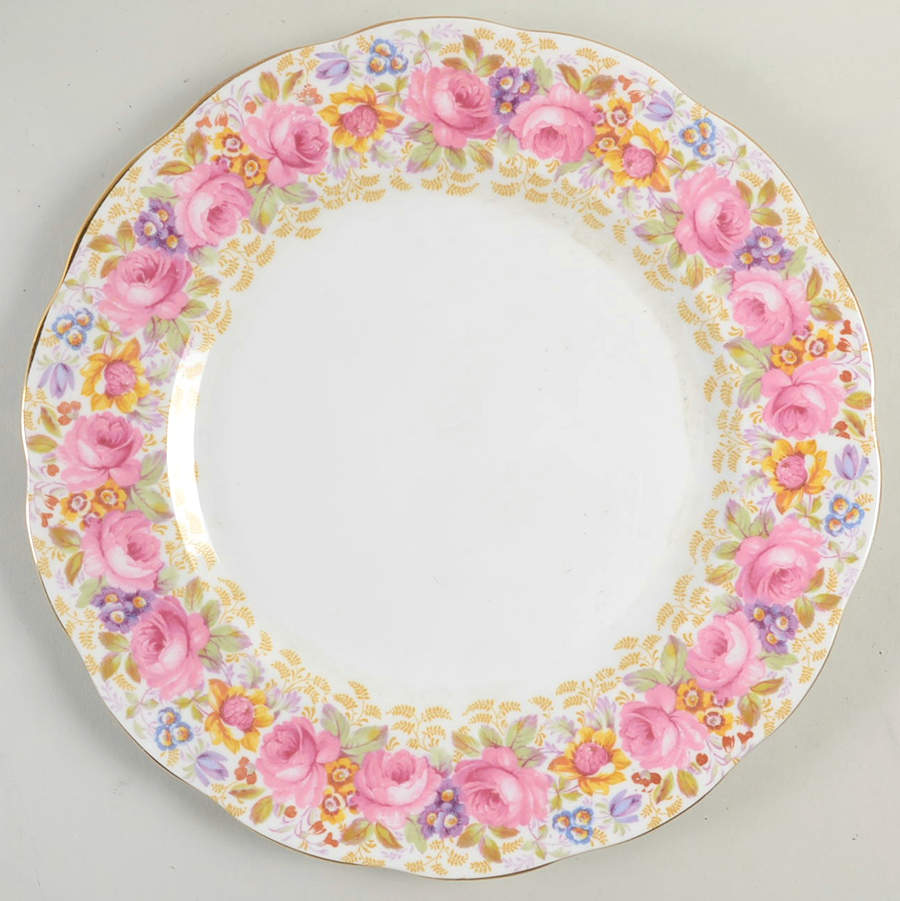 Serena (Thin Gold Trim) Dinner Plate by Royal Albert-1
