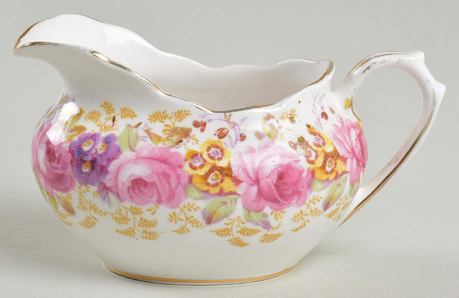 Serena (Thin Gold Trim) Oval Mini Creamer by Royal Albert-1
