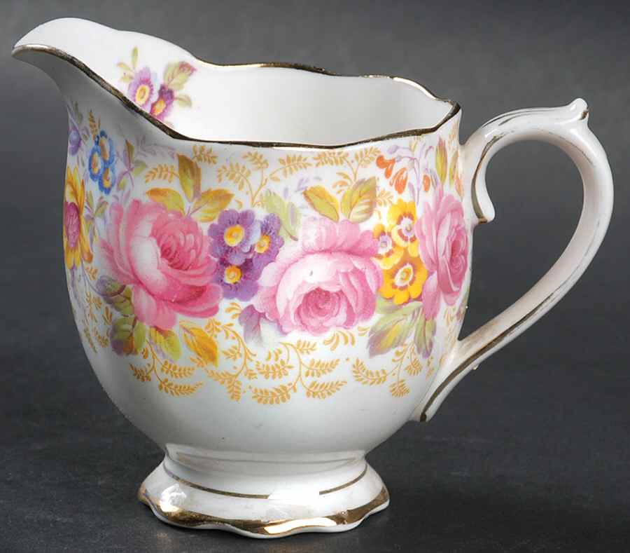 Serena (Thin Gold Trim) Creamer by Royal Albert-1