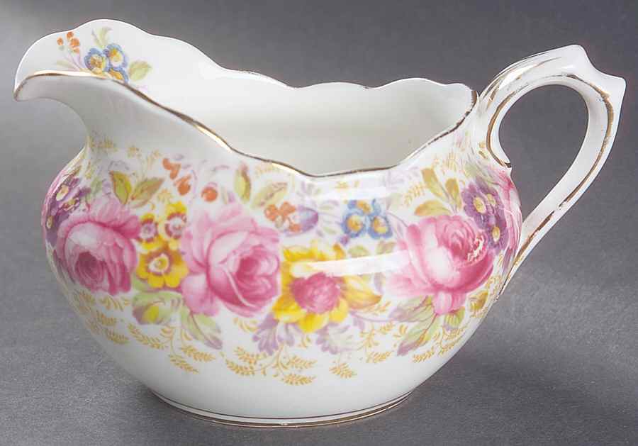 Serena (Thin Gold Trim) Creamer by Royal Albert-1