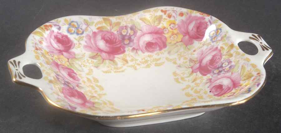 Serena (Thin Gold Trim) Bon Bon by Royal Albert-1