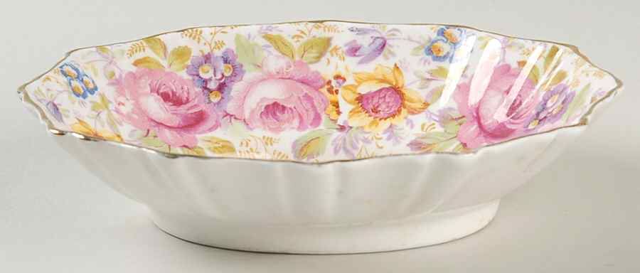 Serena (Thin Gold Trim) 6" Oval Sweet Meat Dish by Royal Albert-1