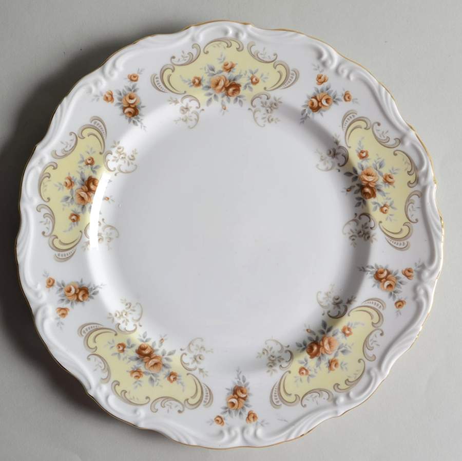 September Song Luncheon Plate by Royal Albert-1