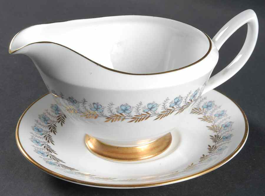Sherwood Gravy Boat & Underplate by Royal Albert-1
