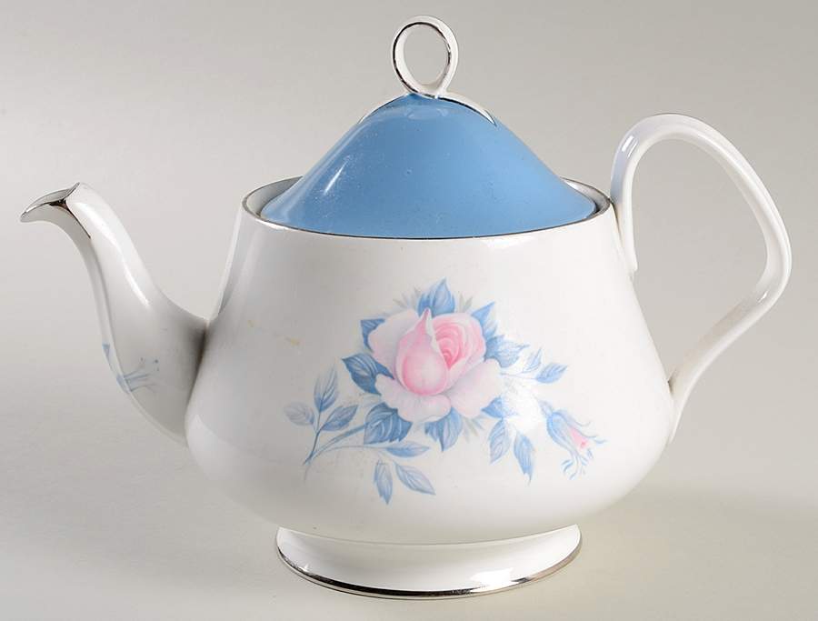 Sorrento Teapot & Lid by Royal Albert-1