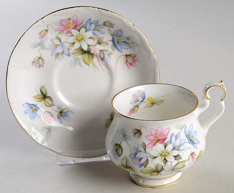 Sonnet Series Footed Cup & Saucer Set by Royal Albert-1