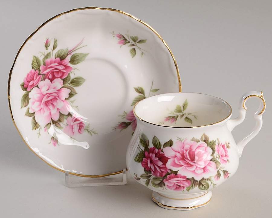 Sonnet Series Footed Cup & Saucer Set by Royal Albert-1