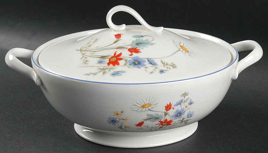 Summer Breeze Round Covered Vegetable by Royal Albert-1