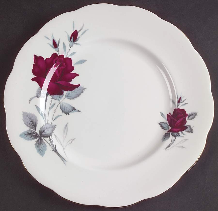 Sweet Romance Luncheon Plate by Royal Albert-1