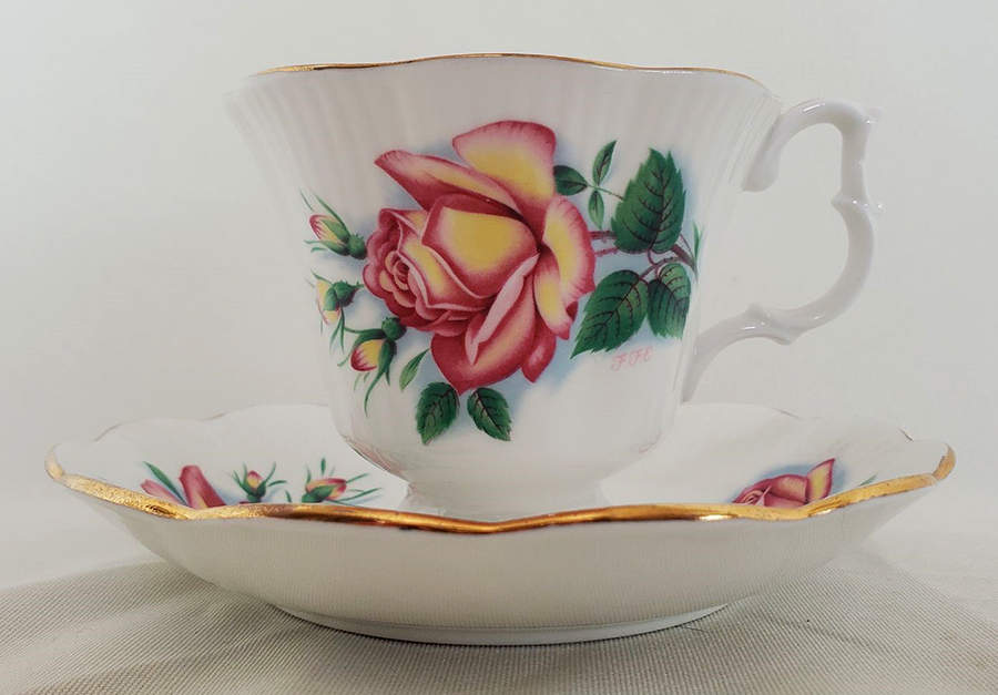 Sweetheart Roses Series Footed Cup & Saucer Set by Royal Albert-1