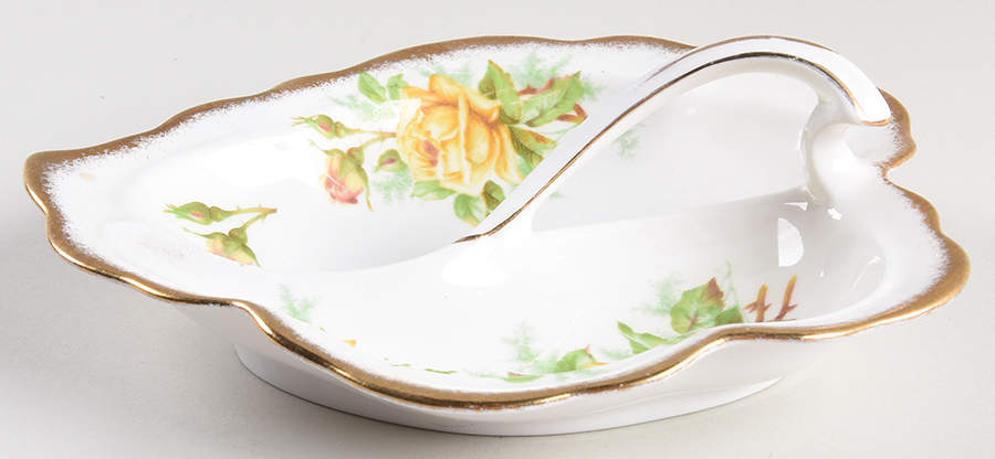 Tea Rose Yellow 2-Part Relish by Royal Albert-1