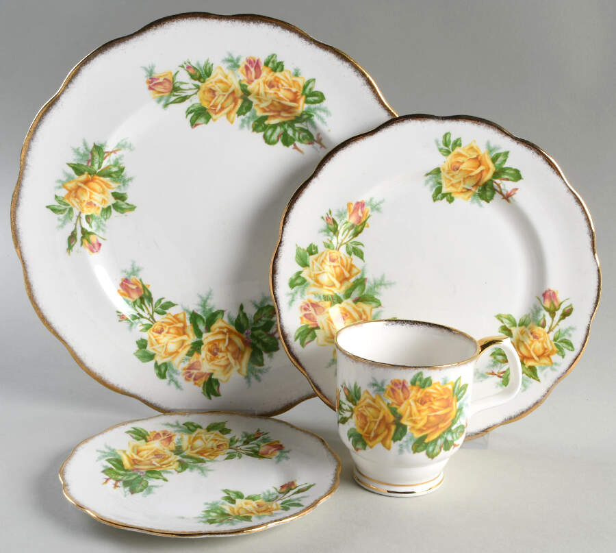 Tea Rose Yellow 4 Piece Place Setting by Royal Albert-1