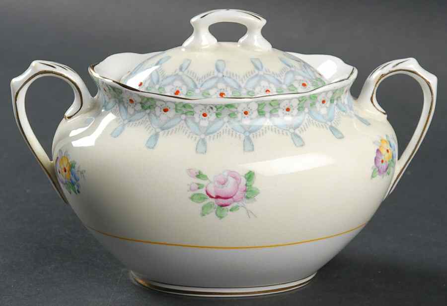 Torquay Sugar Bowl & Lid by Royal Albert-1