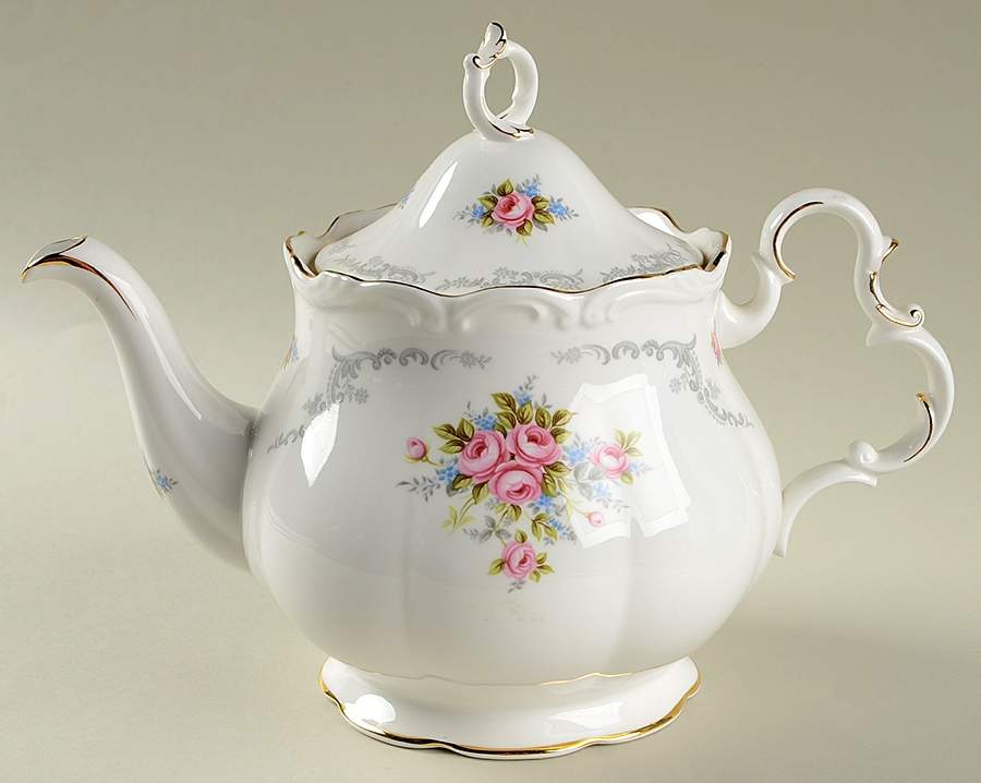 Tranquillity Teapot & Lid by Royal Albert-1