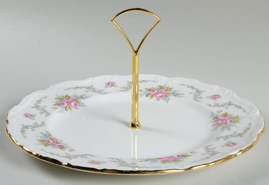Tranquillity Round Serving Plate with Handle (DP) by Royal Albert-1