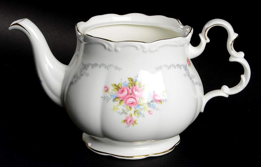 Tranquillity Teapot No Lid by Royal Albert-1