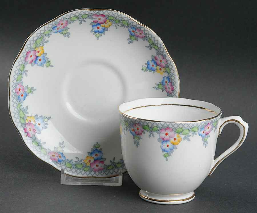 Trellis Footed Cup & Saucer Set by Royal Albert-1