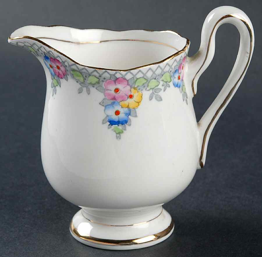 Trellis Mini Creamer by Royal Albert-1