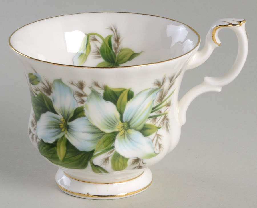 Trillium Footed Cup by Royal Albert-1