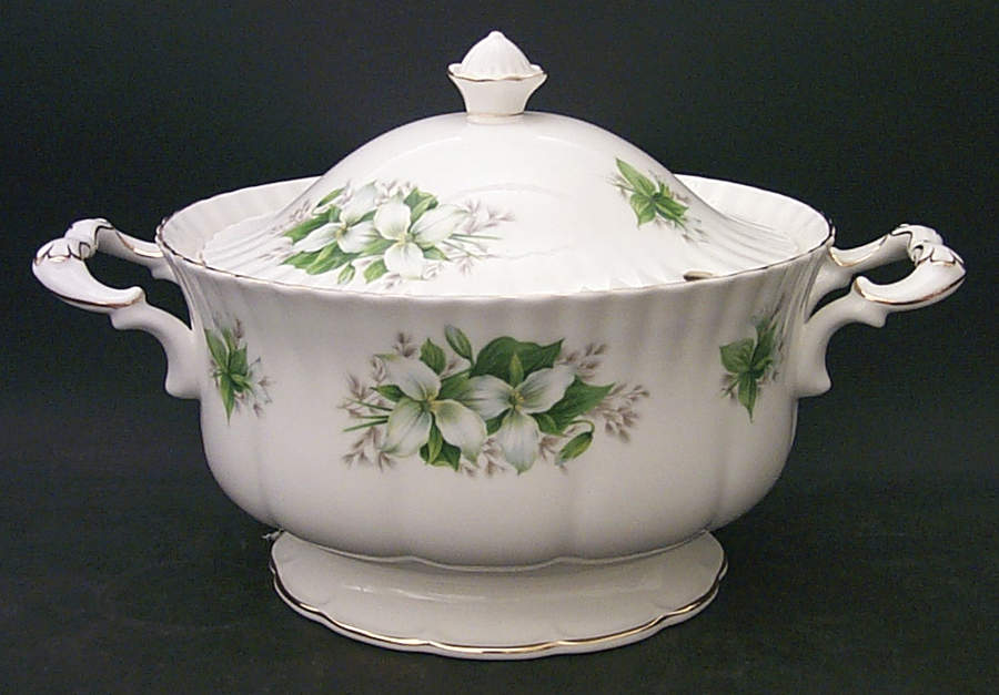 Trillium Tureen &  Lid by Royal Albert-1