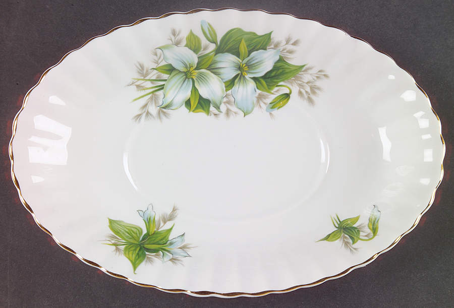 Trillium Underplate for Gravy Boat by Royal Albert-1