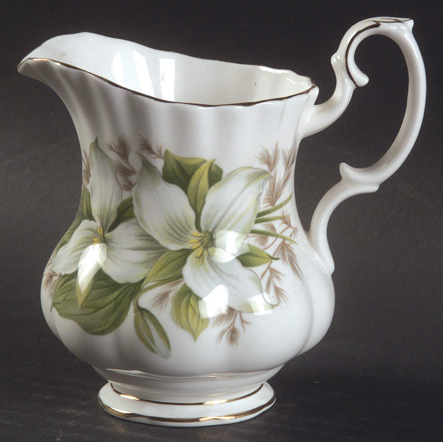 Trillium Mini Creamer by Royal Albert-1