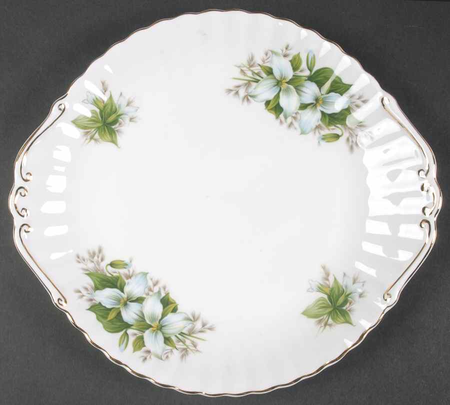 Trillium Handled Cake Plate by Royal Albert-1