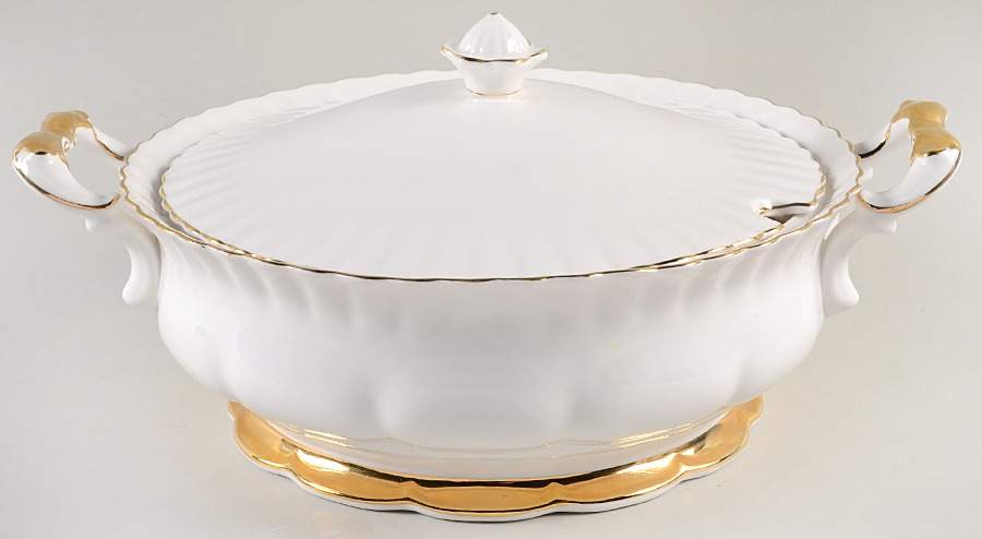 Val D'Or Tureen & Lid by Royal Albert-1