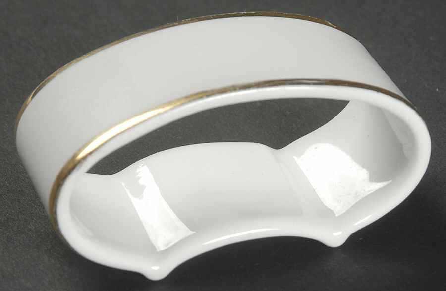 Val D'Or Napkin Ring by Royal Albert-1