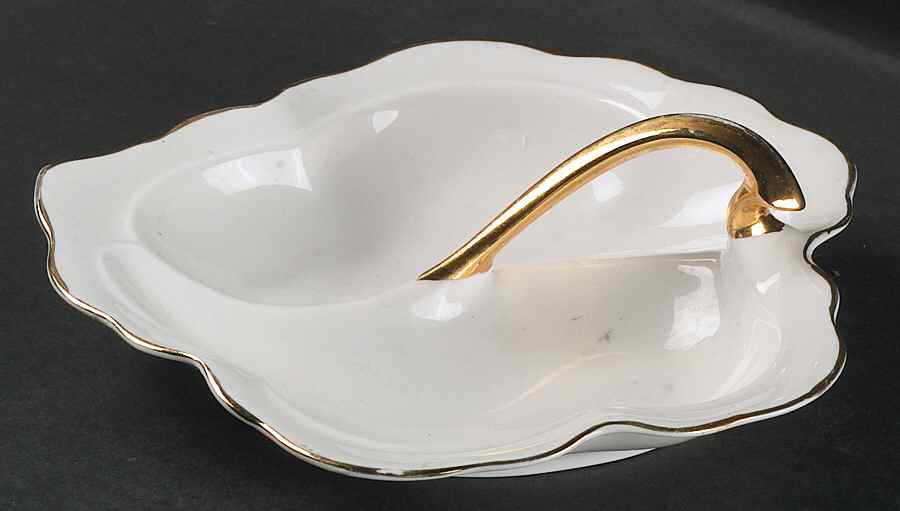 Val D'Or 2-Part Relish by Royal Albert-1