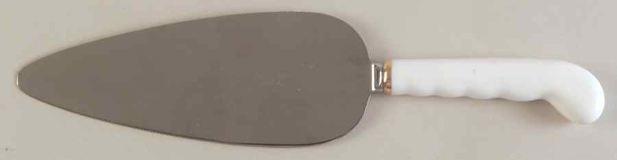 Val D'Or Pie Server with Stainless Blade by Royal Albert-1