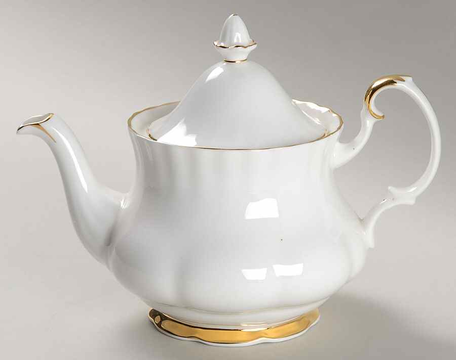 Val D'Or Mini Teapot & Lid by Royal Albert-1