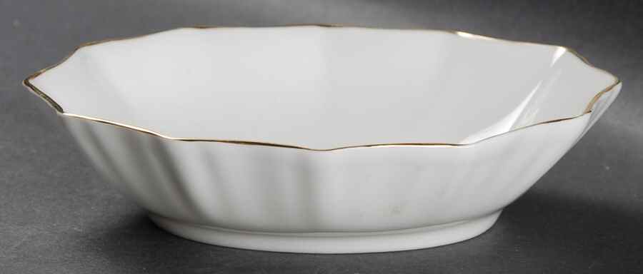Val D'Or 5" Oval Sweet Meat Dish by Royal Albert-1